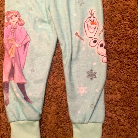 Frozen Pajama Set Toddler size 2T - Picture 5 of 11